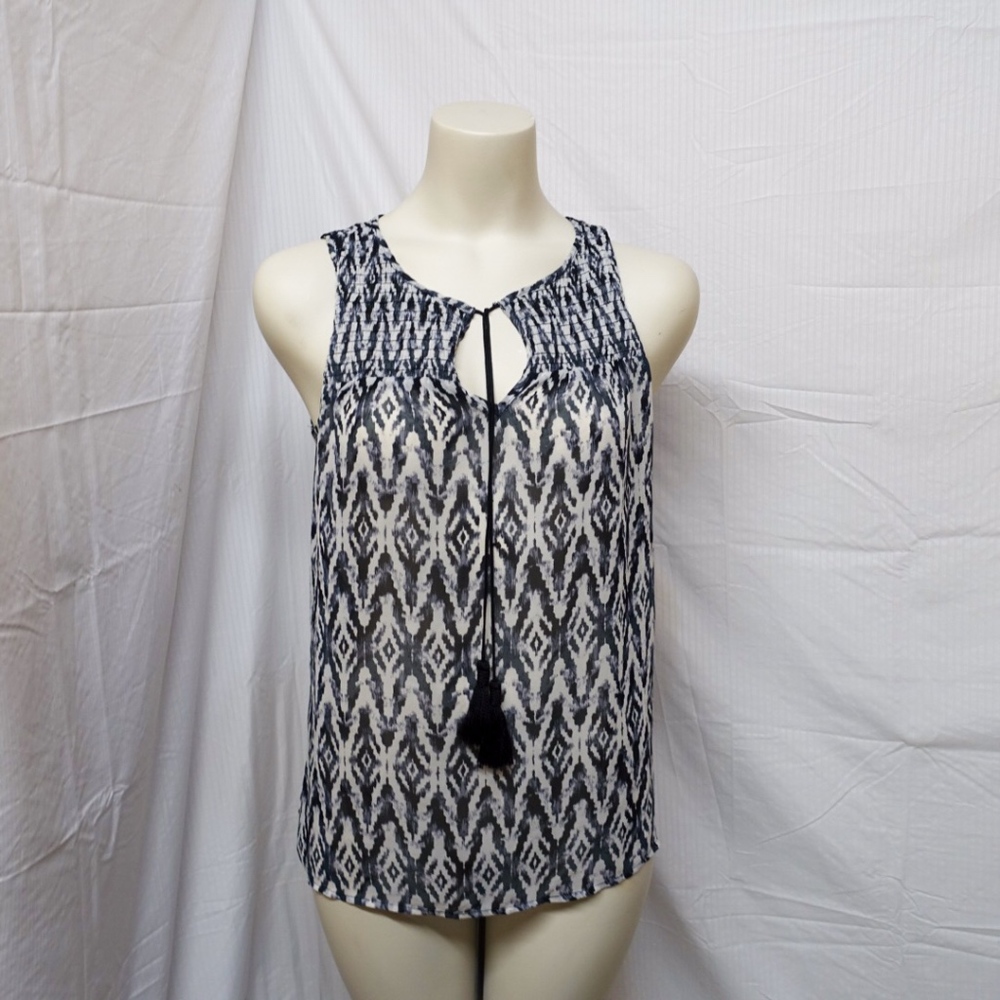 Black & White Iz Byer Sleeveless Blouse